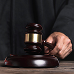 Judge hitting hammer_150x150